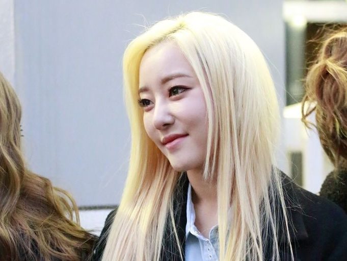 Go Woo-ri