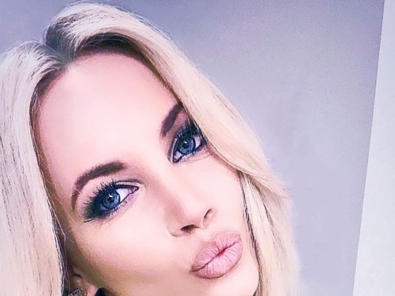 Samantha Jade