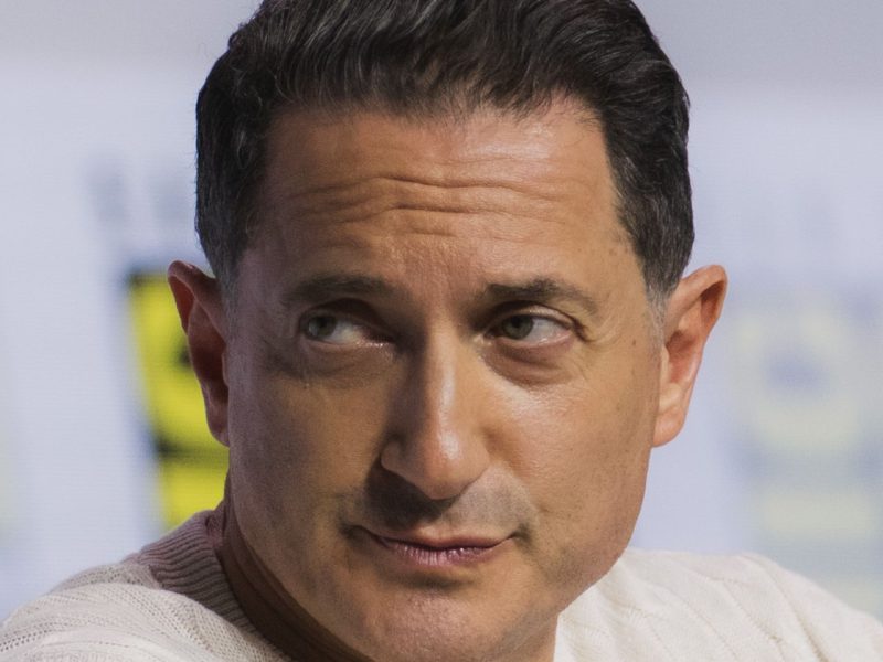 Sasha Roiz