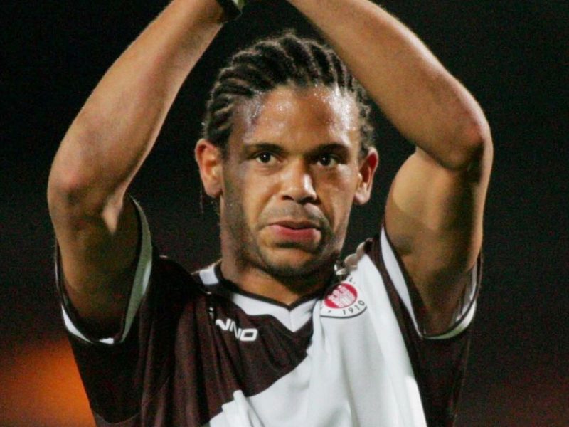 Michél Mazingu-Dinzey