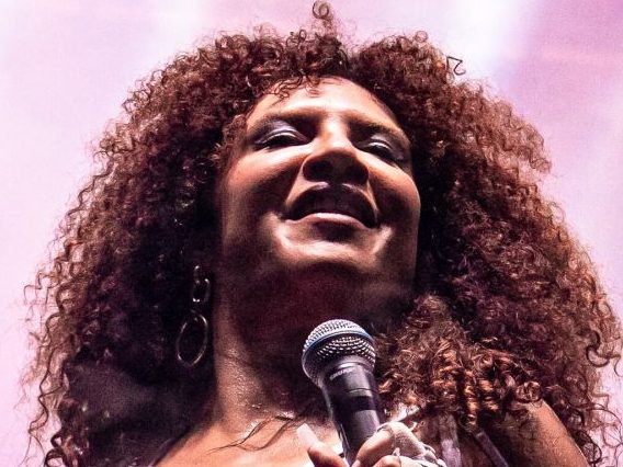 Mel Gonçalves