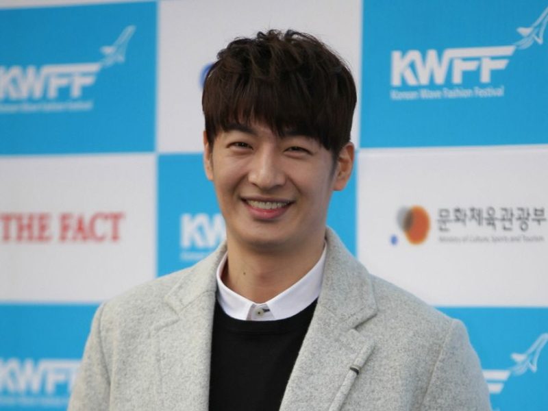 Son Ho-young