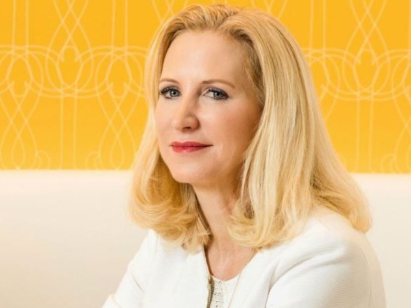 Stephanie Linnartz Net Worth, Age, Husband, Salary, Wiki & Bio
