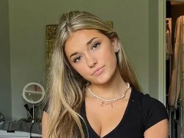 Breckie Hill Age, Height, Wiki, Net Worth, Boyfriend & Bio