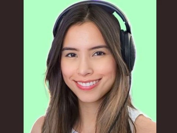 LovelyLo Age, Height, Wiki, Name, Net Worth, BF & Bio