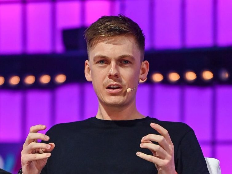 Caspar Lee