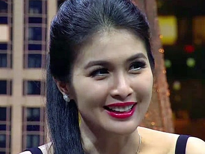 Sandra Dewi