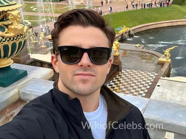 Jackson Hinkle Age, Wiki, Net Worth, Wife & Bio