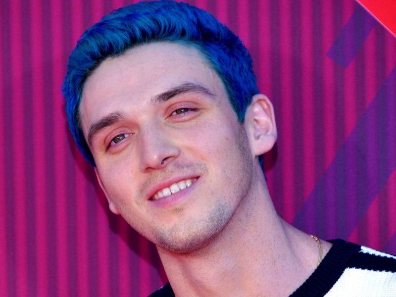Lauv