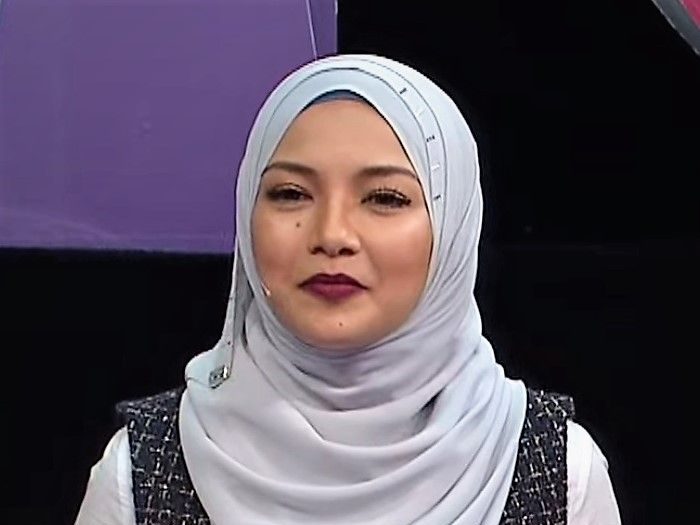 Neelofa