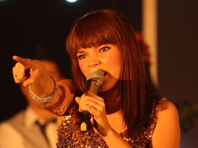 Dewi Sandra