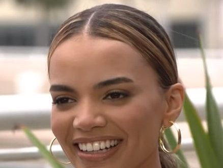 Leslie Grace