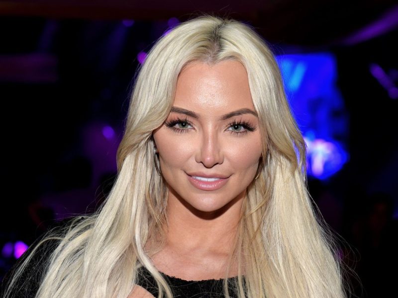 Lindsey Pelas