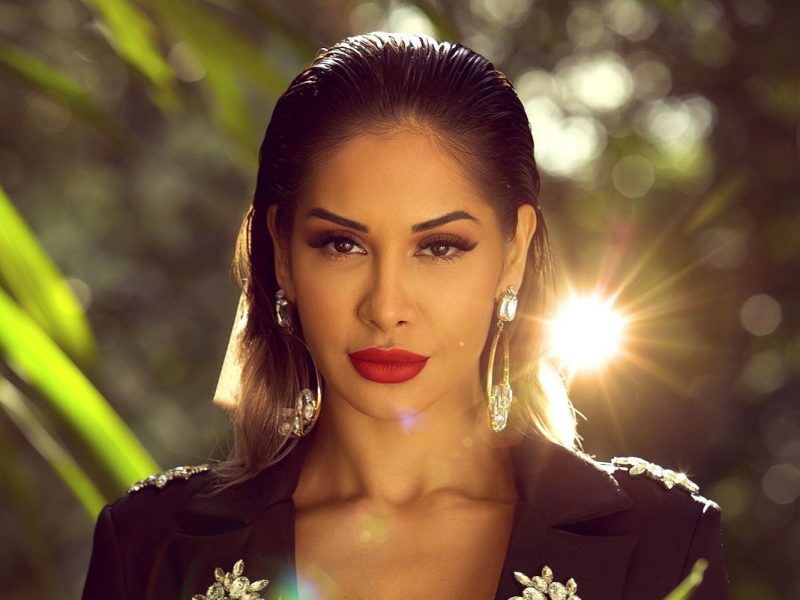 Maíra Cardi